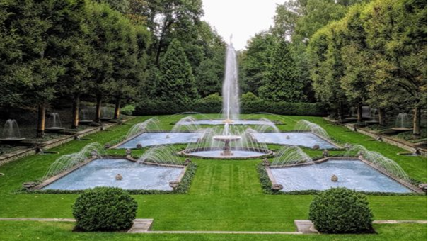 Đài phun nước trong công viên